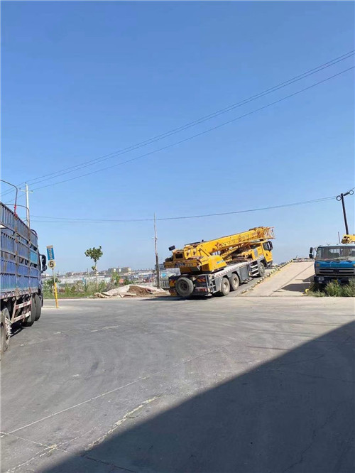 修水县25吨吊车的租赁价格大概是多少？