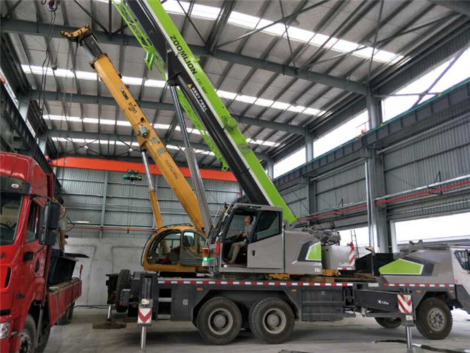 修水县高空车出租需要注意哪些安全事项？